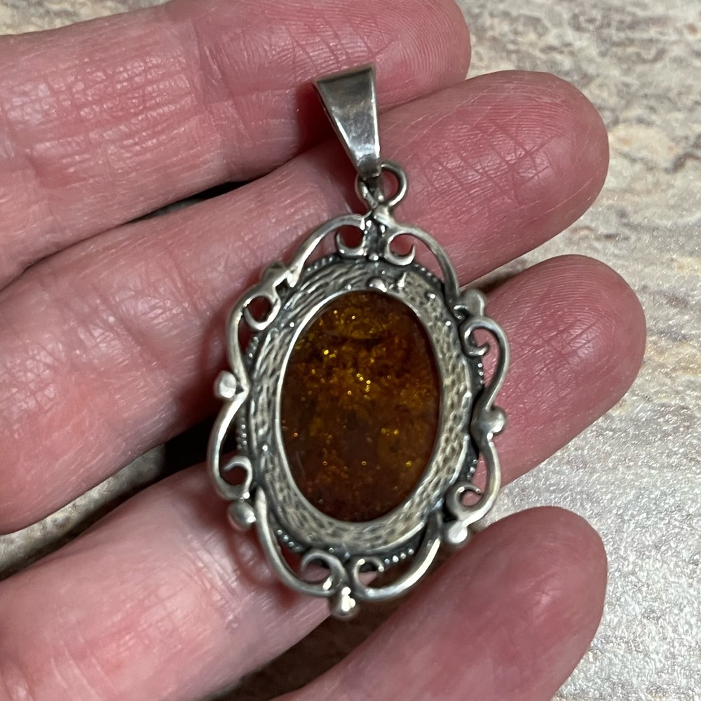 Vintage Sterling Silver Amber? Pendant - Picture 11 of 13